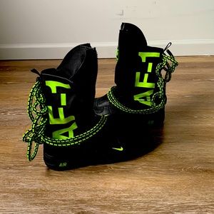 Nike Air Force 1 Men Winterize Boots!